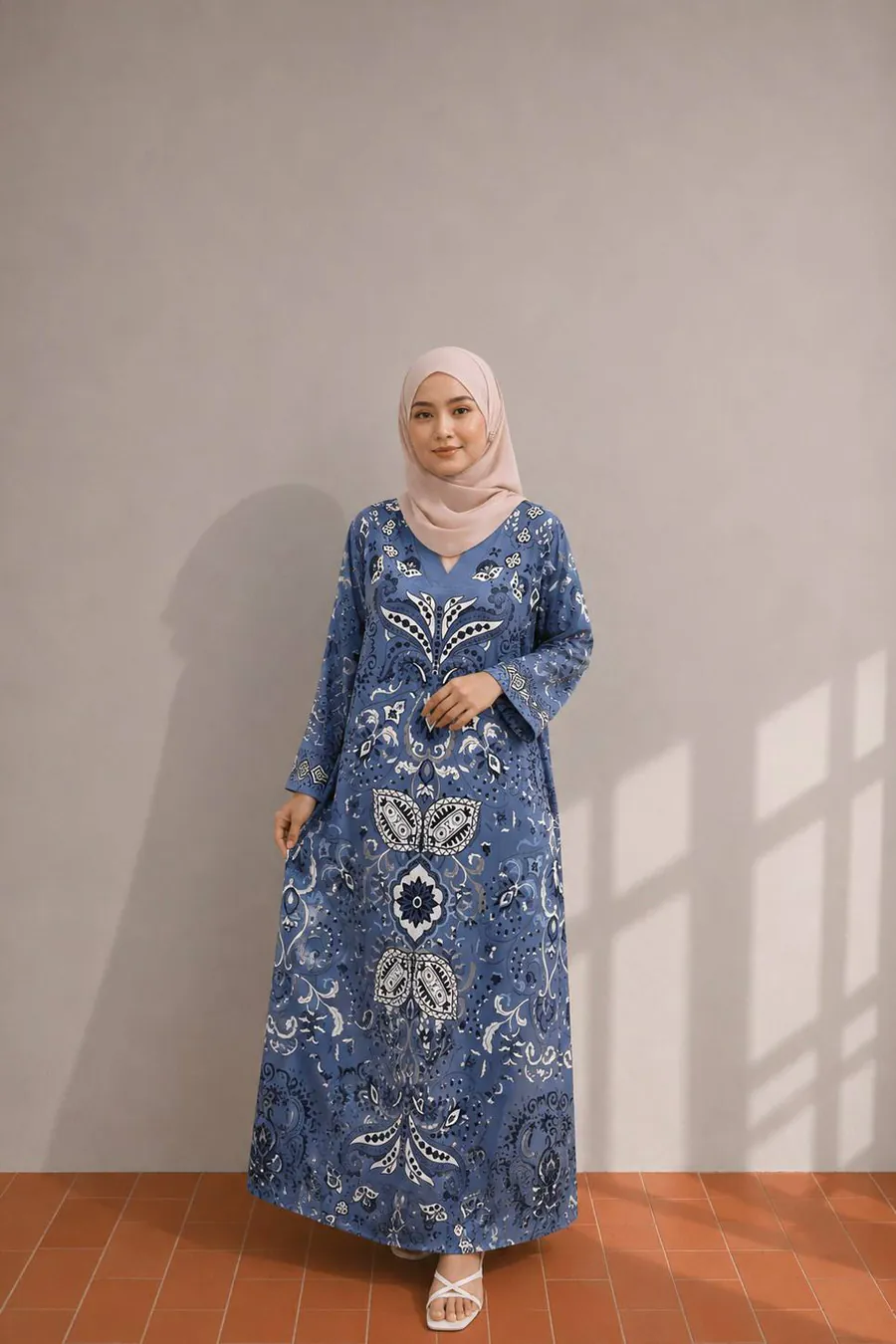 JUWITA in Ash Blue in Ash Blue