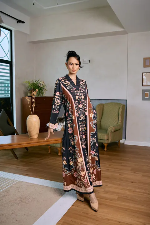 KENCANA in Black Roselle in Black Roselle