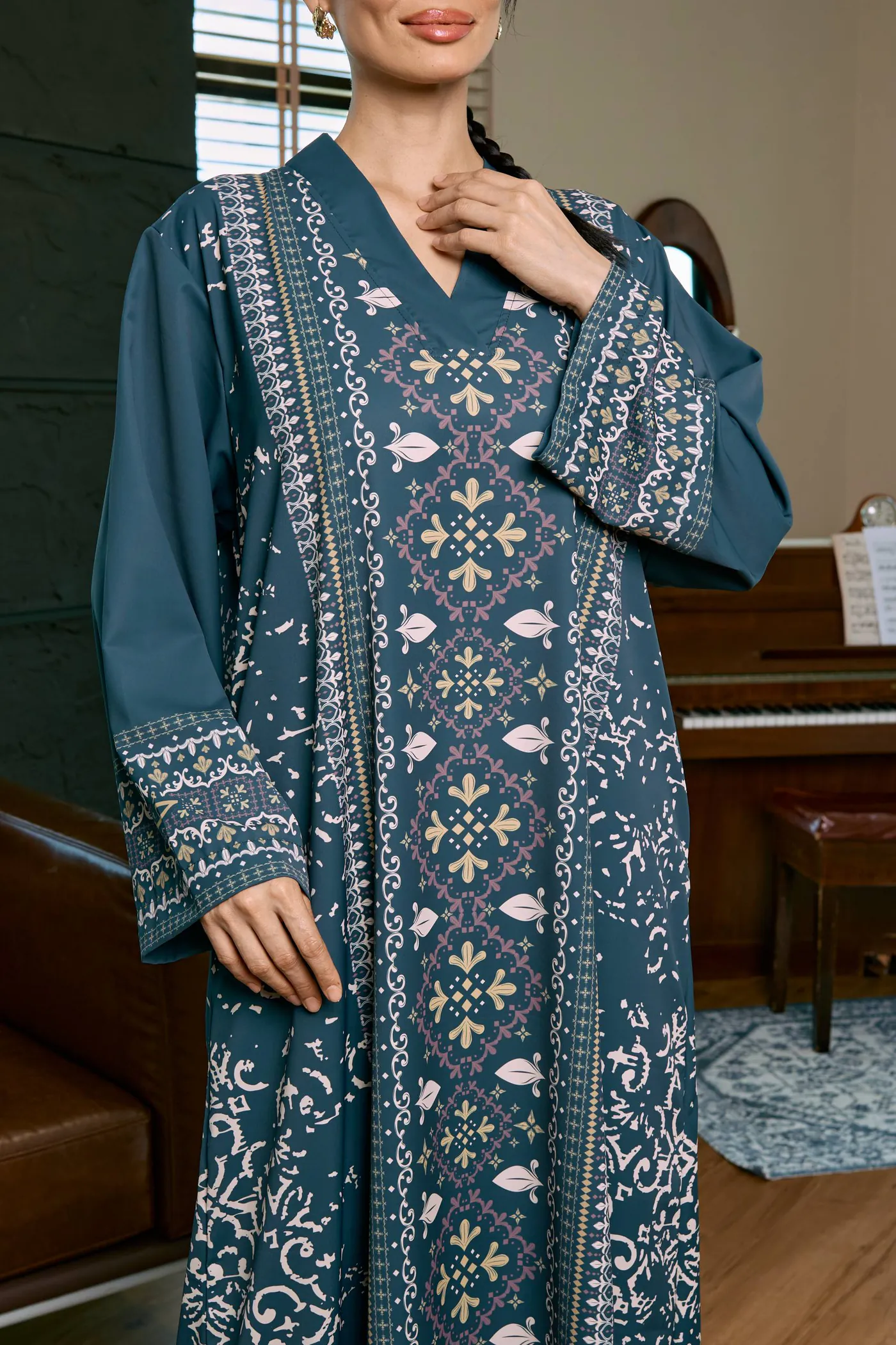 THALIA · PUSAKA print, close